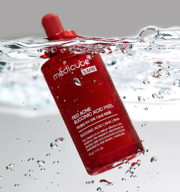 MEDICUBE - Red Succinic Acid Peel - 40ML