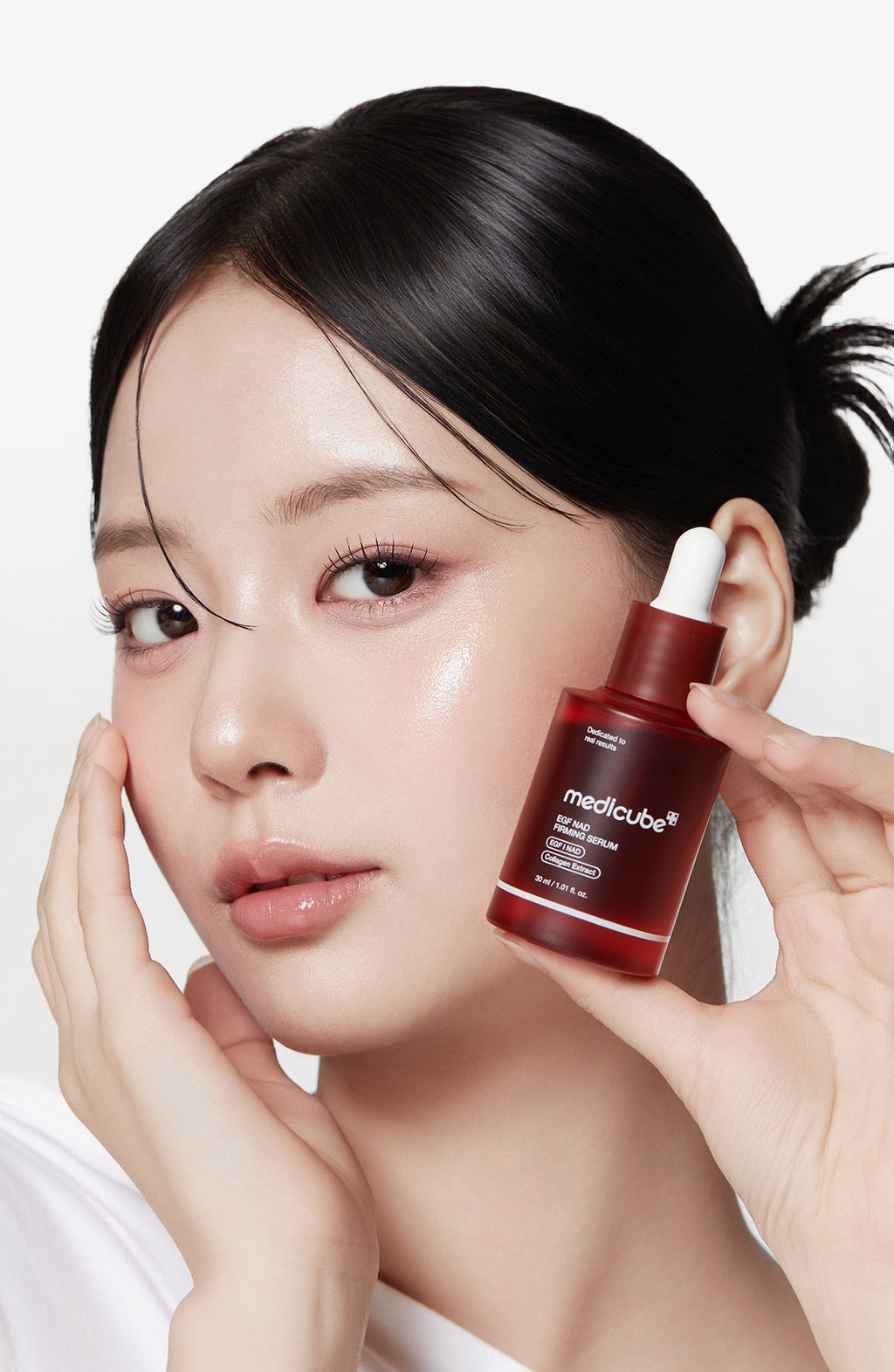 MEDICUBE - EGF NAD+ Firming Ampoule Skin Elasticity Repair Anti-Aging Serum - 30ML