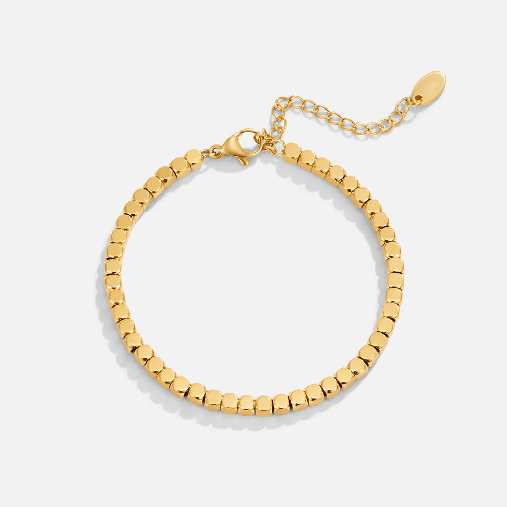 BEAUTIFUL EARTH - LEXI 18K GOLD CUBE BRACELET