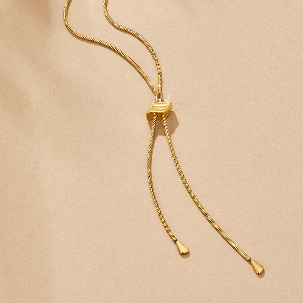 BEAUTIFUL EARTH - LOLA 18 K GOLD LARIAT NECKLACE