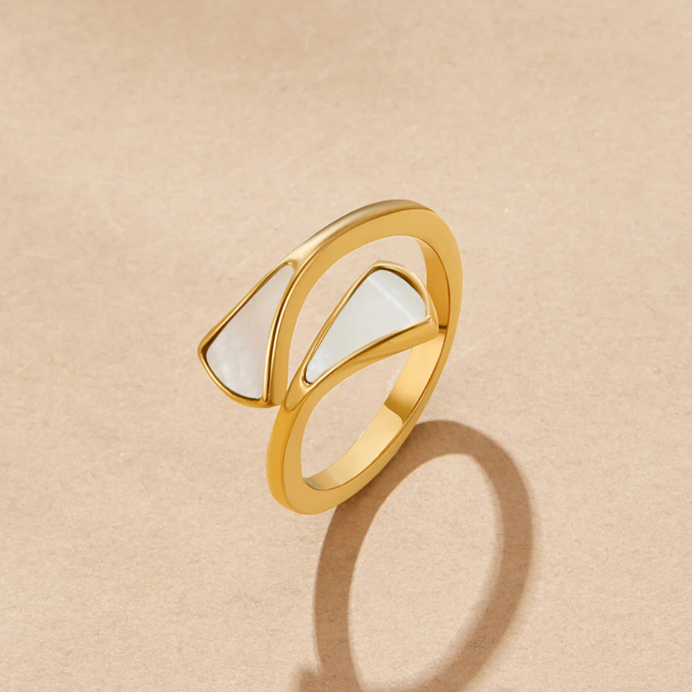 BEAUTIFUL EARTH - MOTHER OF PEARL DUAL TRIANGLE WRAP RING – 18K GOLD - SIZE 8