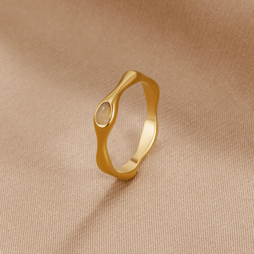 BEAUTIFUL EARTH - AMALFI WAVE GOLD RING - SIZE 8