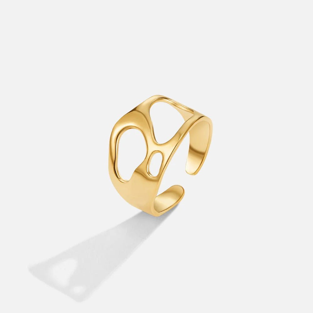 BEAUTIFUL EARTH - GOLDEN DREAM HOLLOW RING - SIZE 8