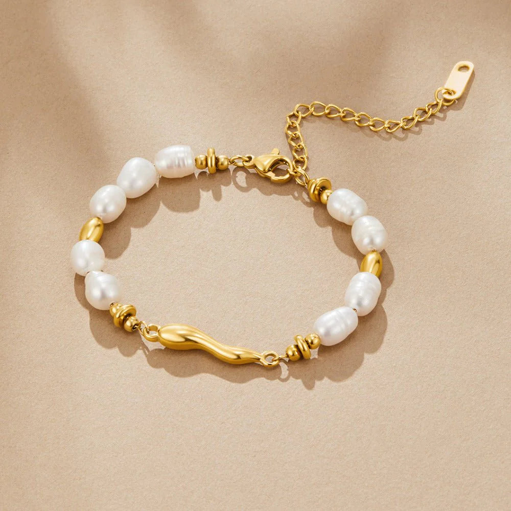 BEAUTIFUL EARTH - FRESHWATER PEARL & GOLD WAVE BAR NECKLACE