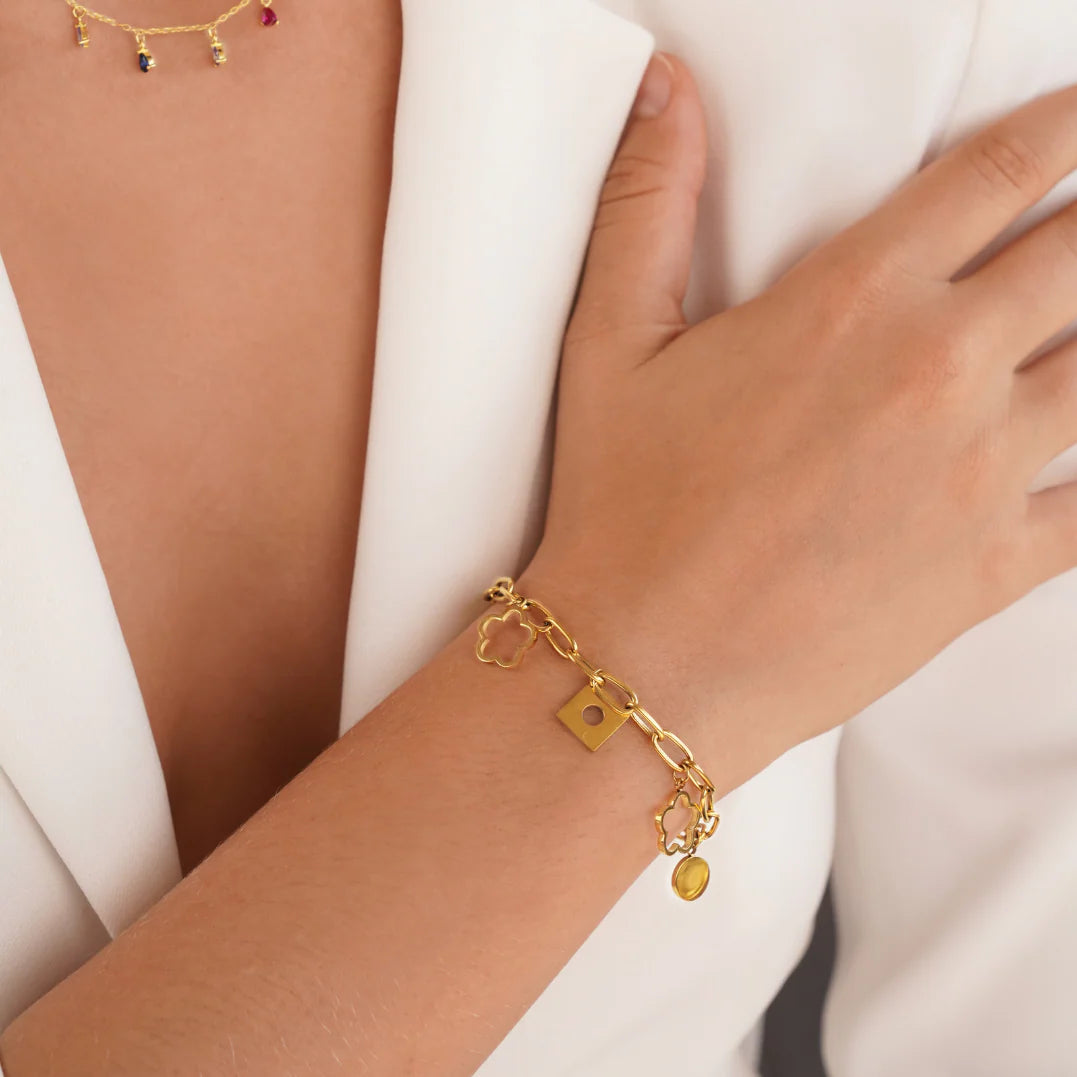BEAUTIFUL EARTH - GOLD DAISY CHARM BRACELET