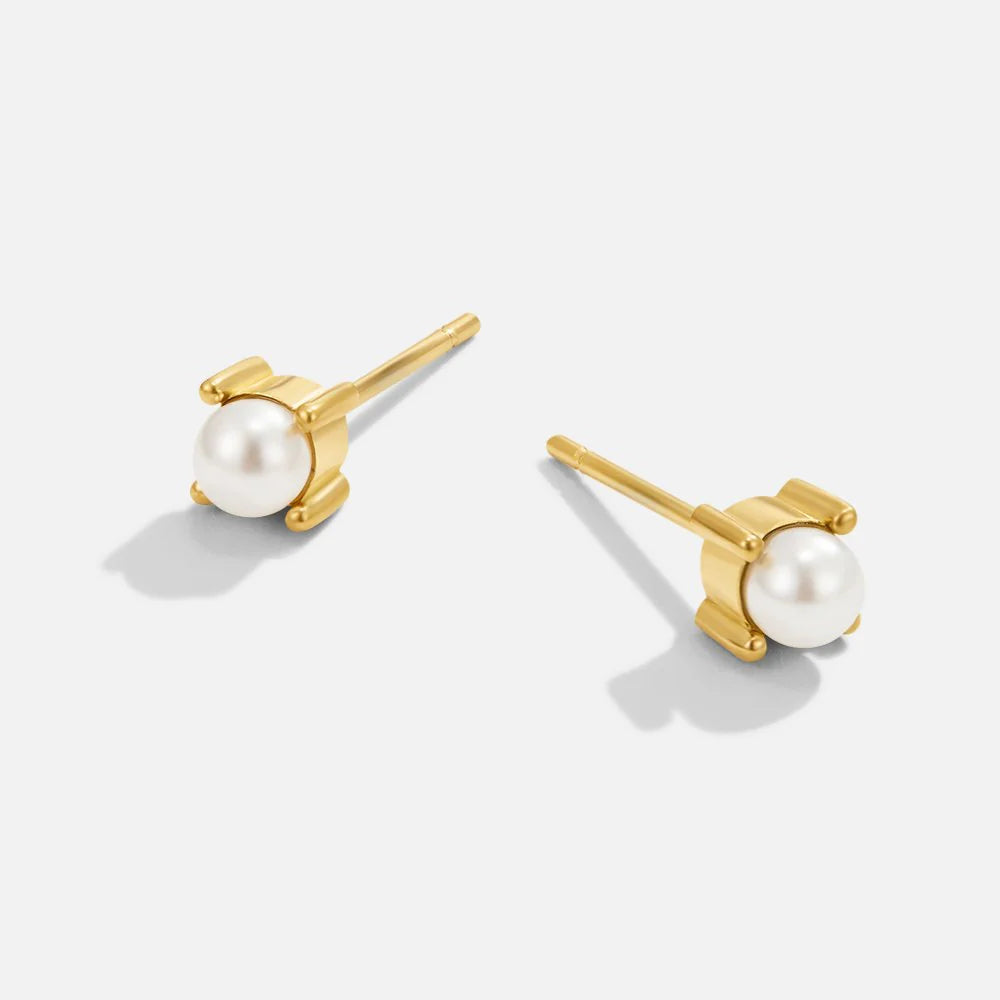 BEAUTIFUL EARTH - SOFIA PEARL STUD EARRINGS