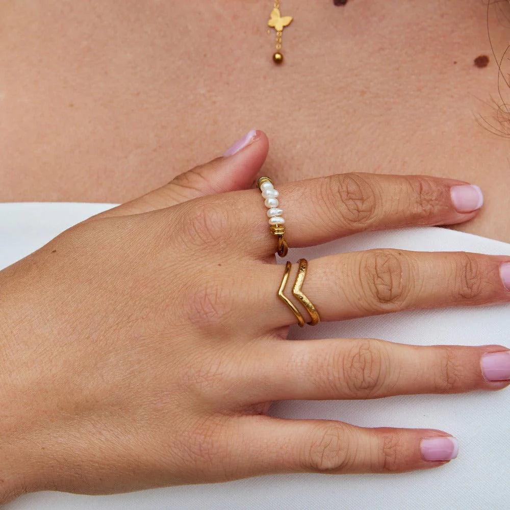 BEAUTIFUL EARTH - TWISTED CLASSIC FRESHWATER PEARL RING - SIZE 8