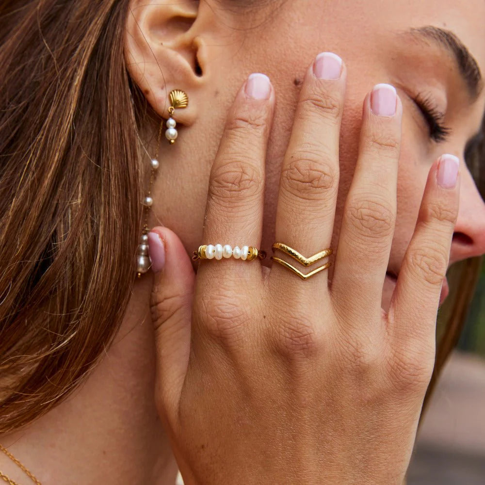BEAUTIFUL EARTH - TWISTED CLASSIC FRESHWATER PEARL RING - SIZE 8